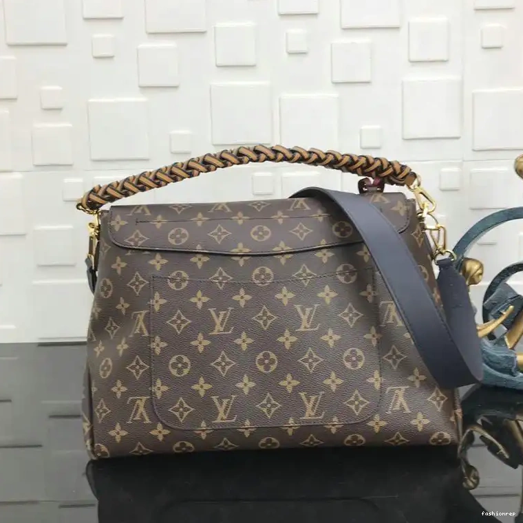 Fashionrepsfam ru LV Bags 19T1L0500 0520